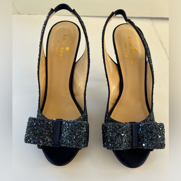 KATE SPADE - CHARM GLITTER PUMP, NAVY
*Barely worn* - Picture 4 of 11